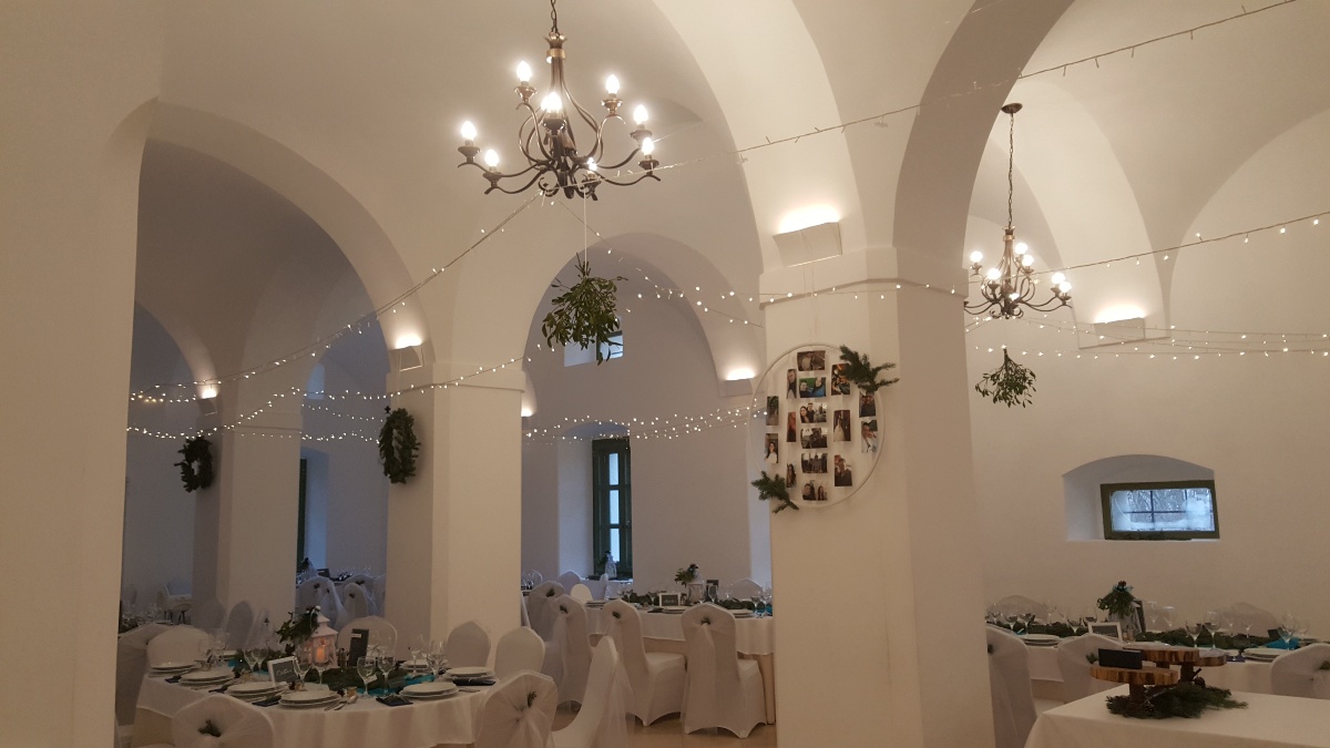 Téli esküvő a Balogh–Esterházy-kastélyban - esküvői fények